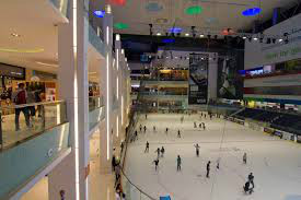 Dubai iceskating