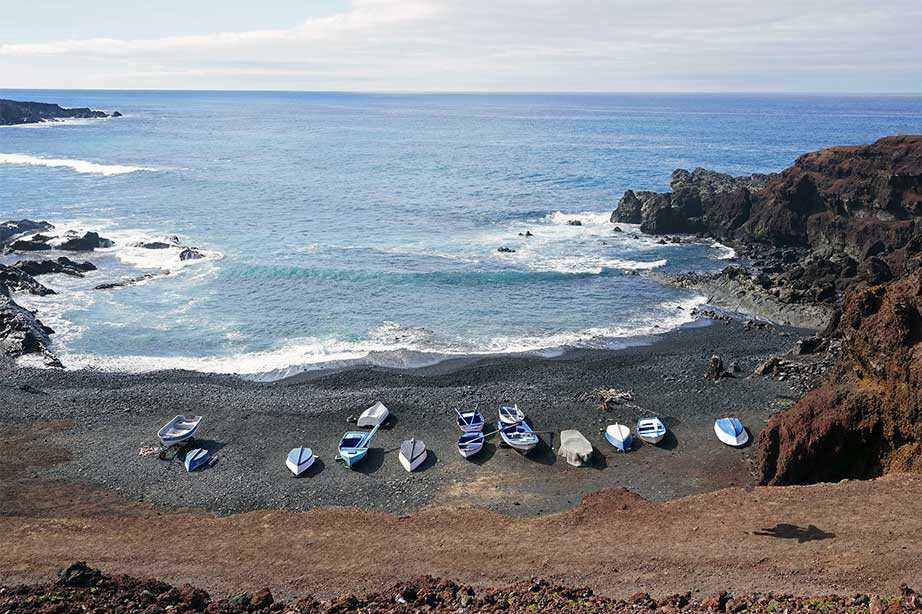 vulcanic beach and sea lanzarote