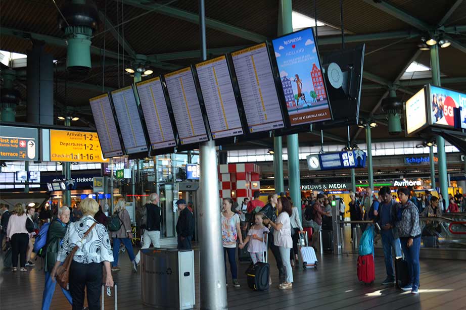 plaza schiphol airport with passengers