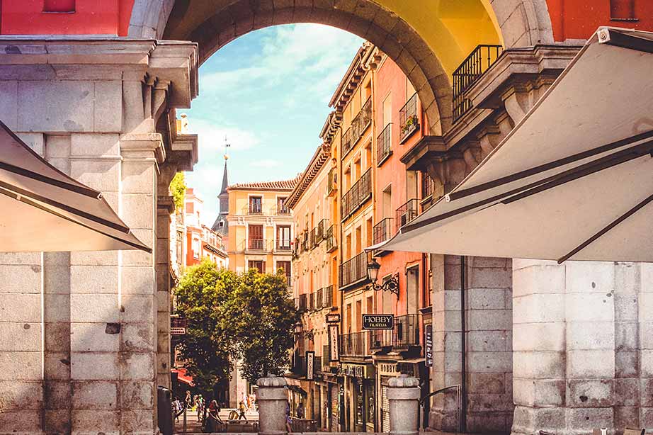 sunny square in madrid 