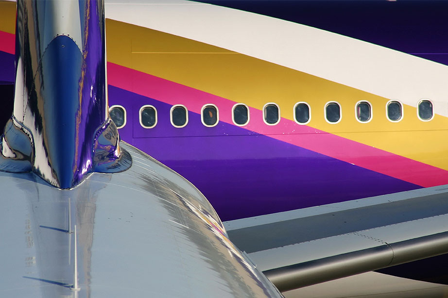 thai airways plane