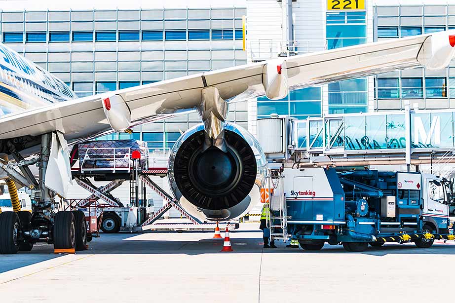 airplane at gate london heathrow airport