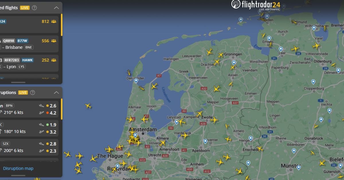 flightradar24.com map