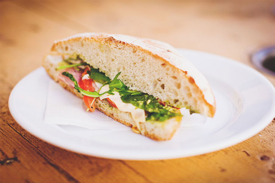 sandwich on plate