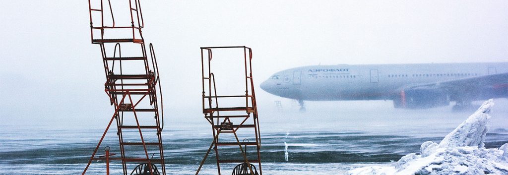 neige à l'aéroport