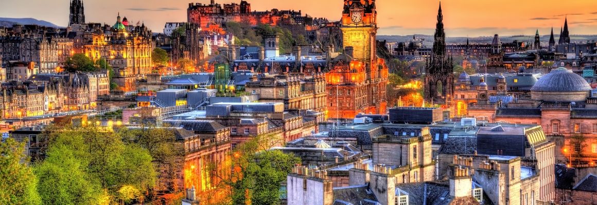 Skyline of old town edinburgh